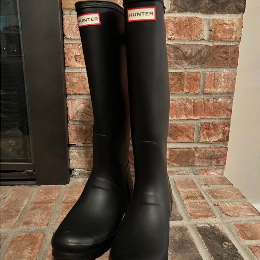 Hunter Women's Classic Black Tall Rain Boots